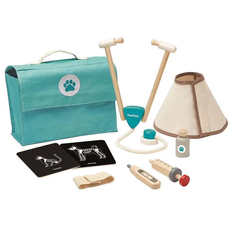 Plan Toys vet set